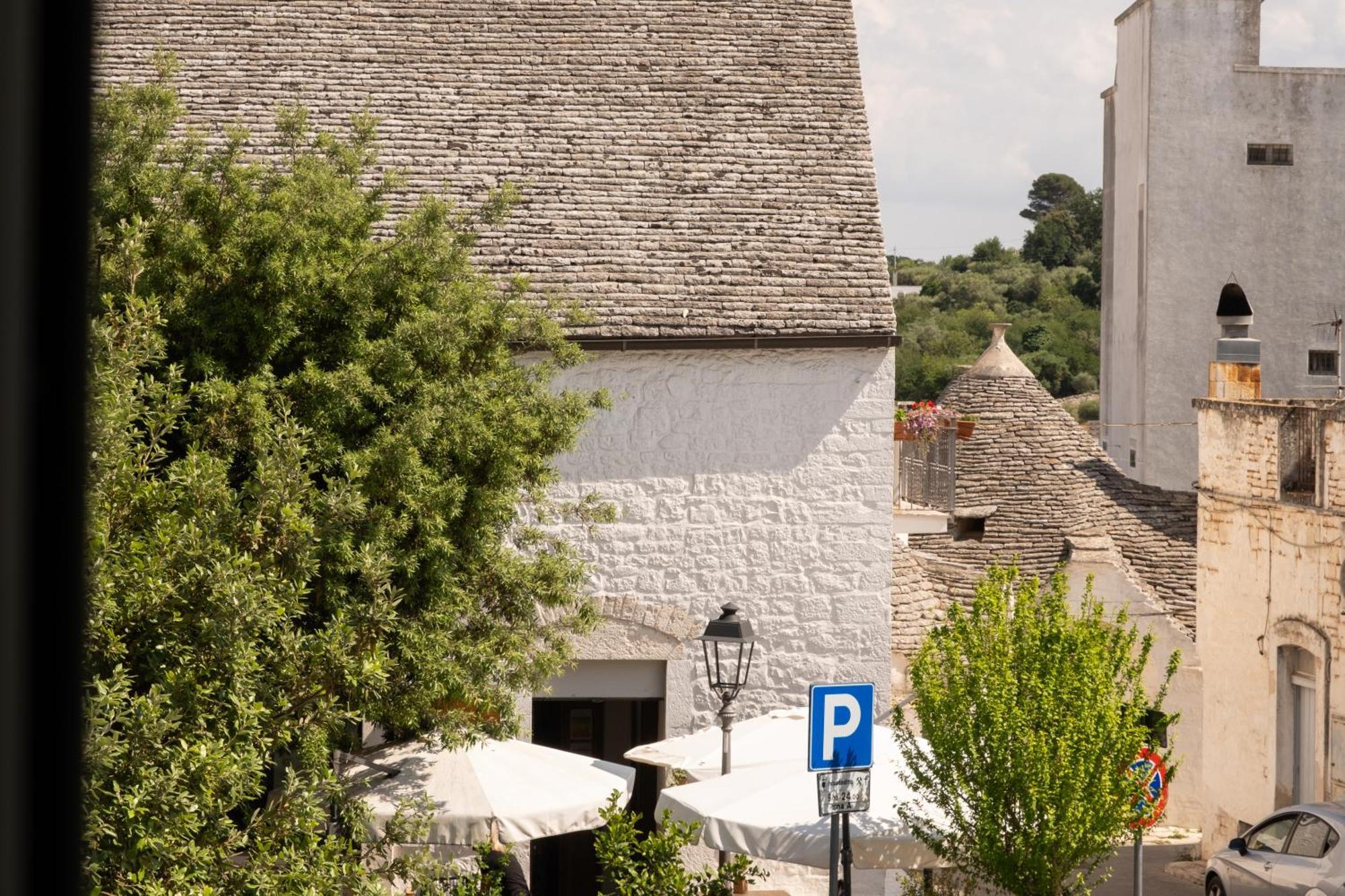 La Finestra Sui Trulli Bed and Breakfast Alberobello Exteriör bild